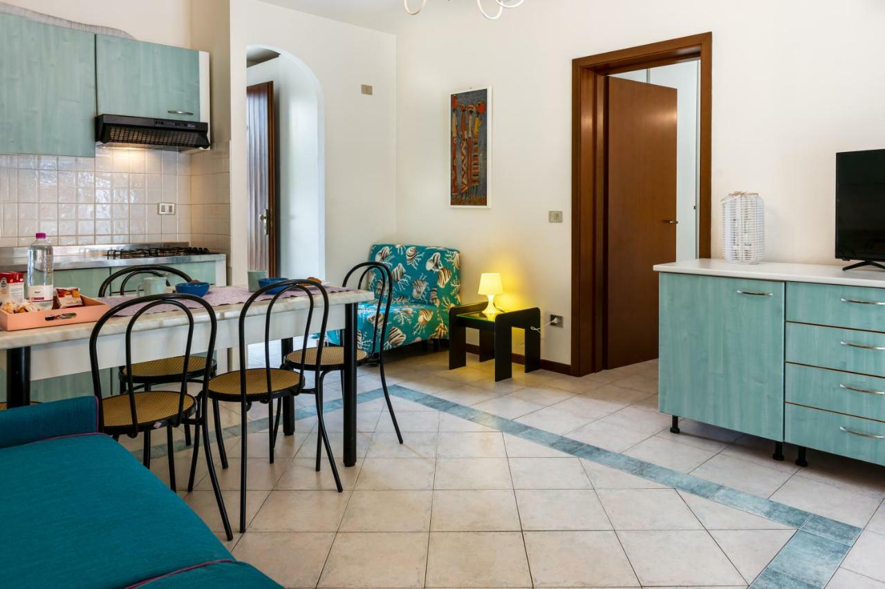 Oleandri Suite Hotel 瓦达 外观 照片