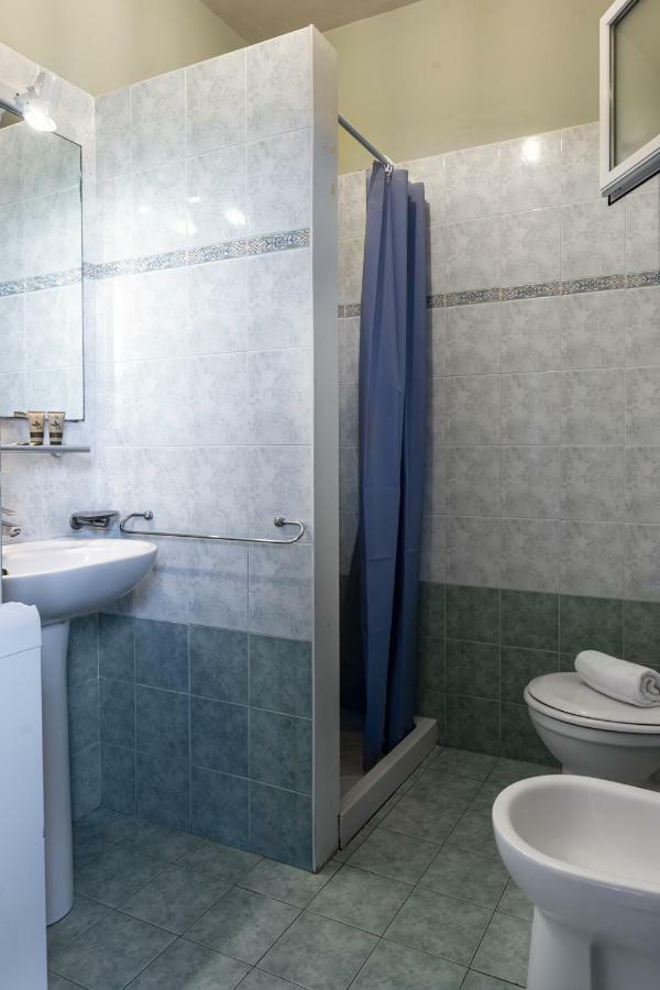 Oleandri Suite Hotel 瓦达 外观 照片